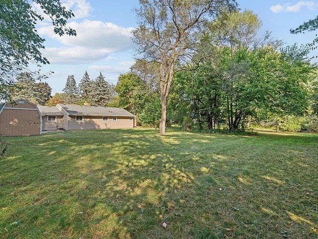 Foto del edificio - 609 82nd Ave N