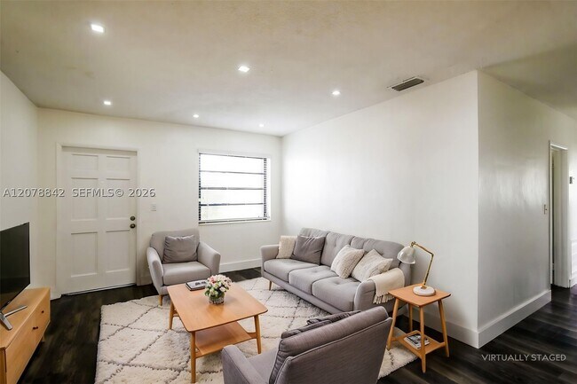 Foto del edificio - 10020 SW 37th St