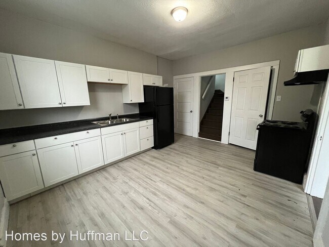 Building Photo - 2 br, 1 bath House - 805 Hess Avenue