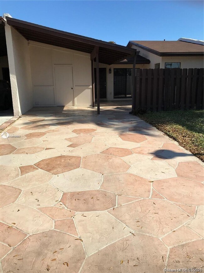 Building Photo - 22402 Benidorm Dr