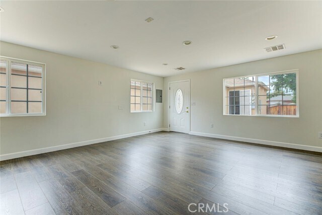 Foto del edificio - 6861 Yarmouth Ave