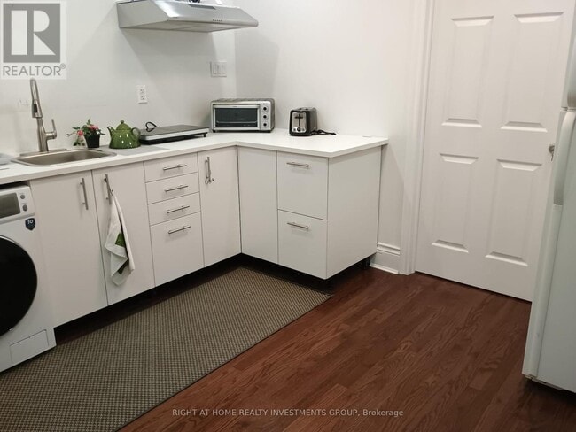 Building Photo - 31 Barletta Dr