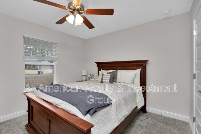 Foto del edificio - 8001 Silver Maple Dr