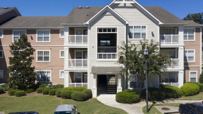 Building Photo - 100 Camellia Ln