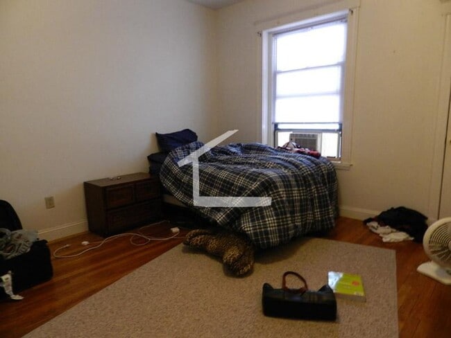 Photo - Charming 4 Bedrooms-No Broker Fee Apartment