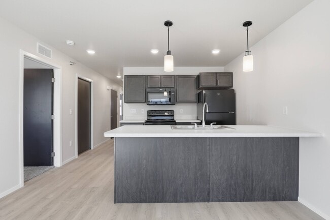 Building Photo - Buffalo Run