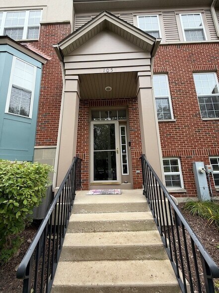 Foto del edificio - 105 Station Park Cir