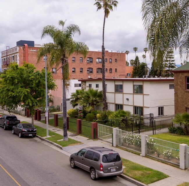 1330 S Wilton Pl, Los Angeles, CA 90019 Apartments in Los Angeles, CA