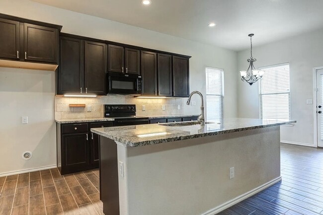 Building Photo - Fantastic 3 Bedroom 2 bathroom house in Cooper ISD!