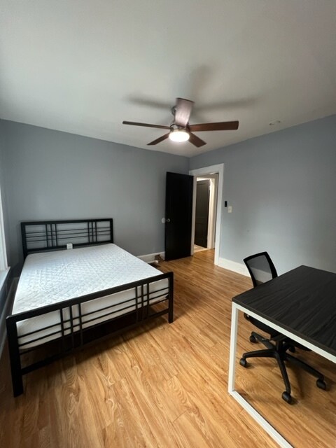 Foto del edificio - 1112 E Colvin St