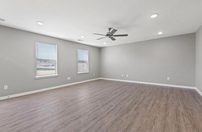 Foto del edificio - 305 Krauss Dr