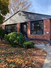 Building Photo - 116 Upper Paradise Rd