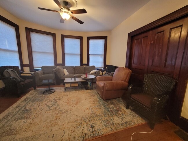 Building Photo - 126 Calumet St