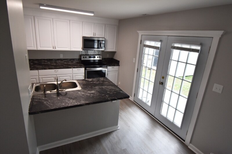 Foto principal - 630 S Main St