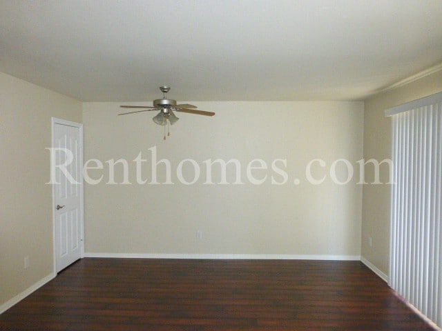 Building Photo - Rancho Bernardo, 14936 Avenida Venusto #15...