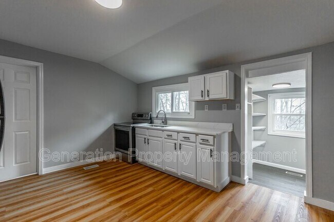 Foto del edificio - 804 Mcgowan Rd