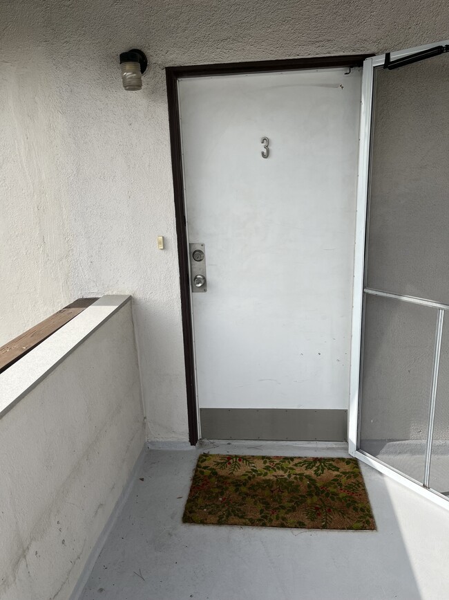Foto del edificio - 2521 Foothill Blvd