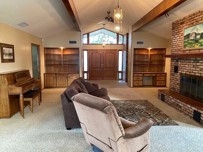 Building Photo - 516 Diamondhead Dr