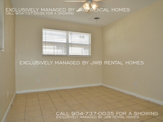 Foto del edificio - 4544 Lane Ave S