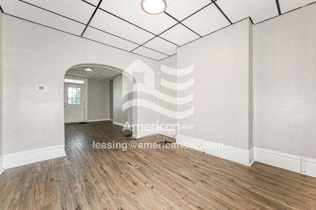 Foto del edificio - 211 Moore Ave