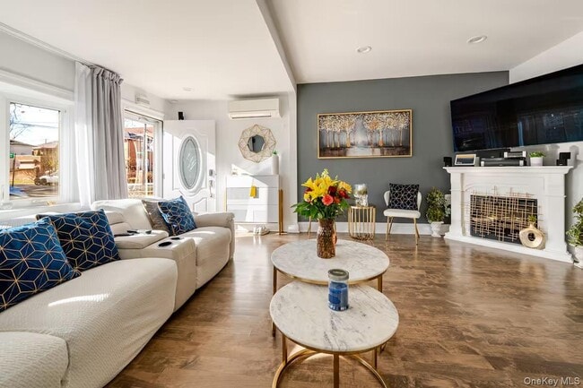 Foto del edificio - 151-05 20th Rd