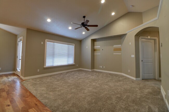 Foto del edificio - New reduced rent!
