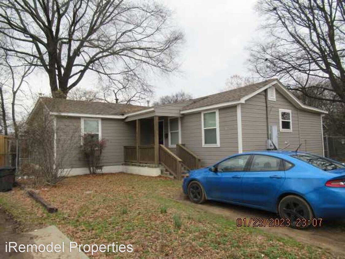 Primary Photo - 3 br, 1 bath House - 601 W 46th