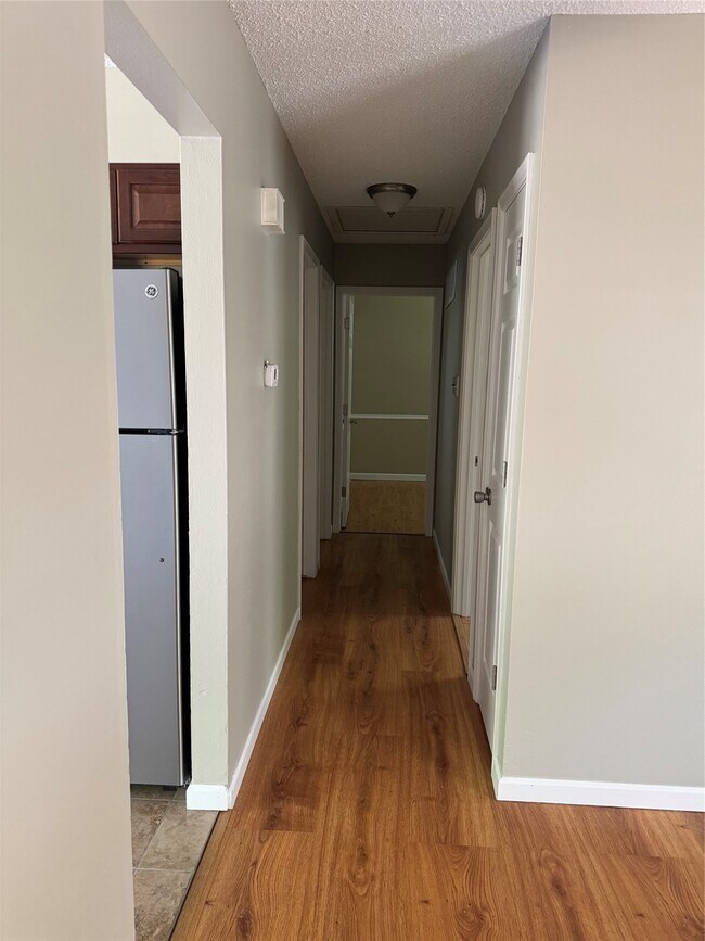 Foto del edificio - 1161 Saratoga Dr