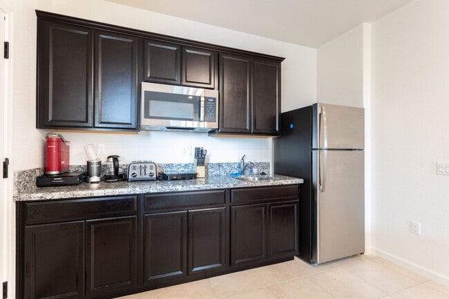 Foto del edificio - Charming 1BR Suite in Rancho Cordova