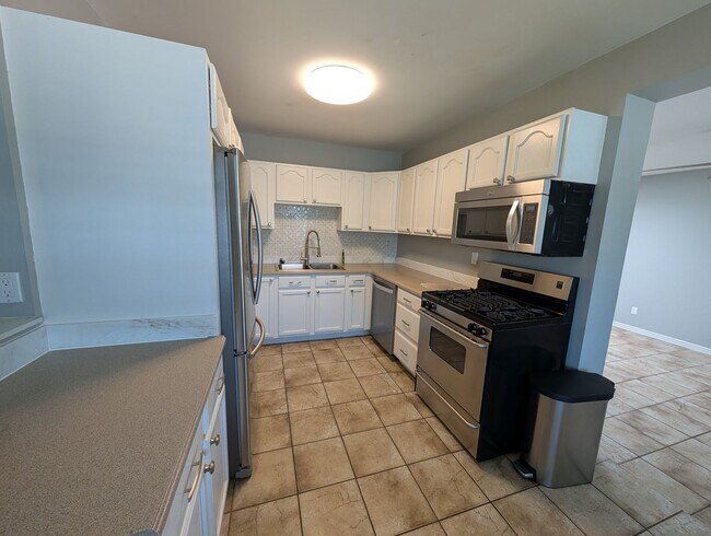 Foto del edificio - 3 Bedroom 2.5 Bathroom Cavalier Palms House