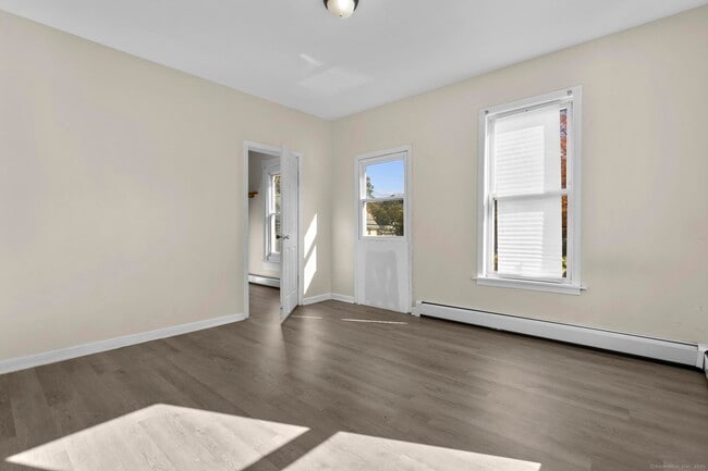 Foto del edificio - 141 Crown St