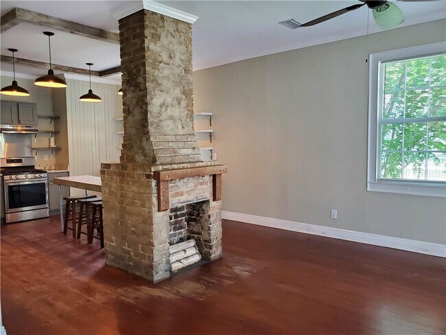 Foto del edificio - 204 Marine St