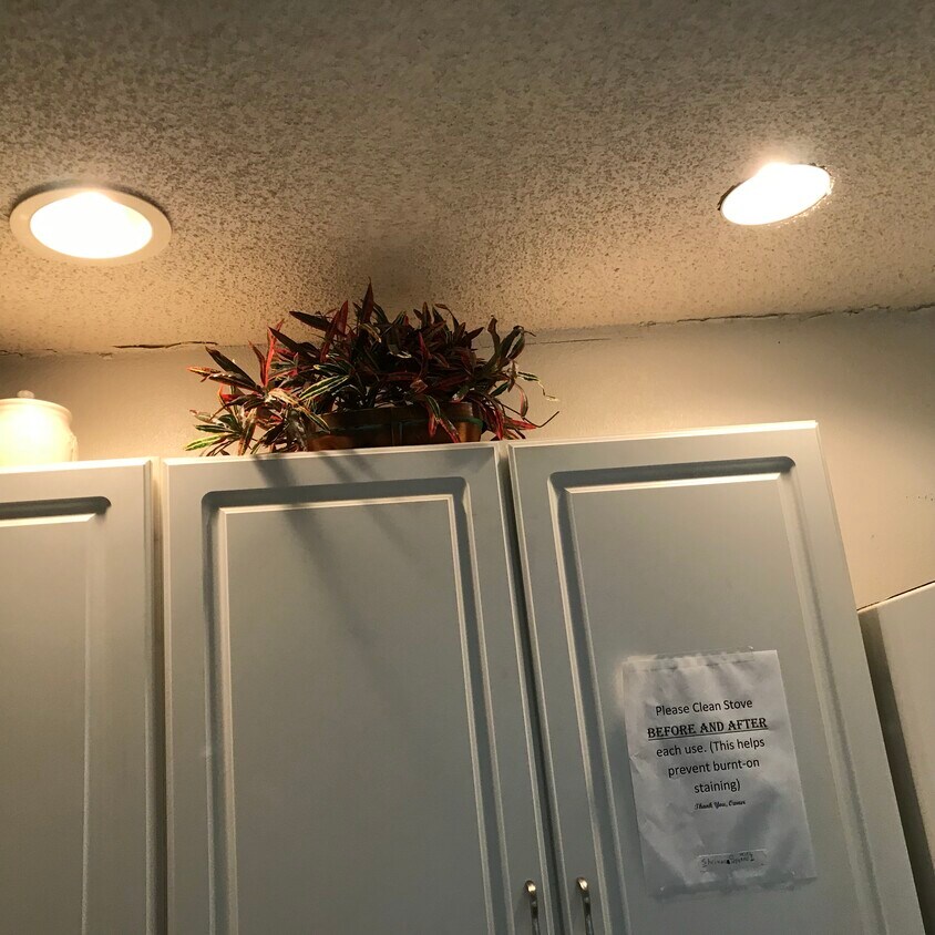 Foto del edificio - 6237 Franklin Ave