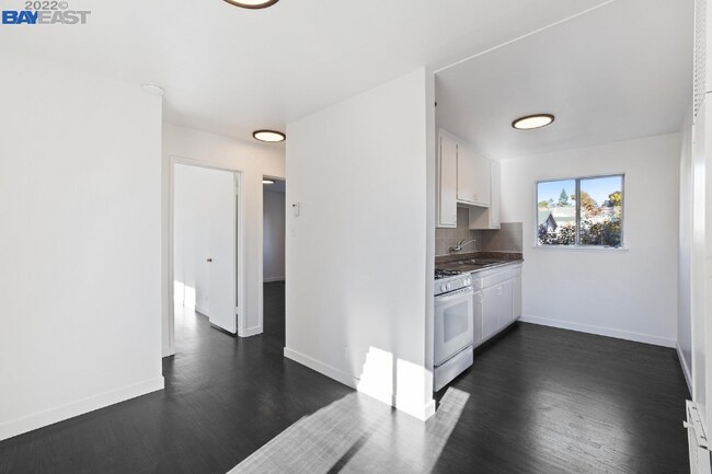 Foto del edificio - 2428 11th Ave