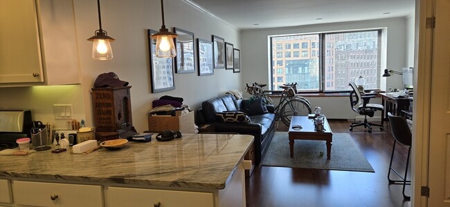 Foto del edificio - 65 E India Row