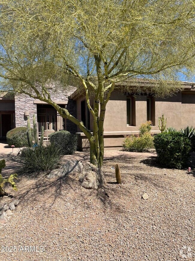 Building Photo - 14650 E Larkspur Dr