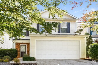 Building Photo - 3120 Englewood Dr
