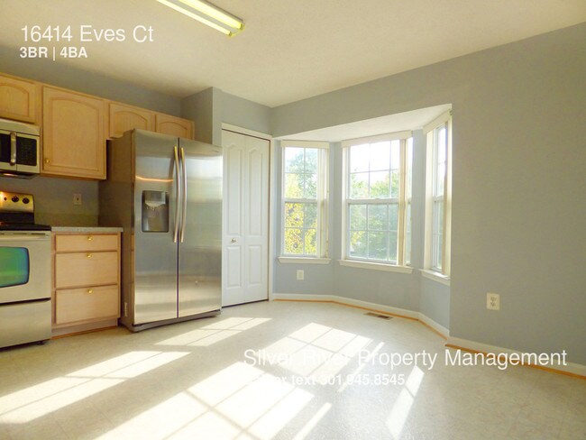 Building Photo - 16414 Eves Ct