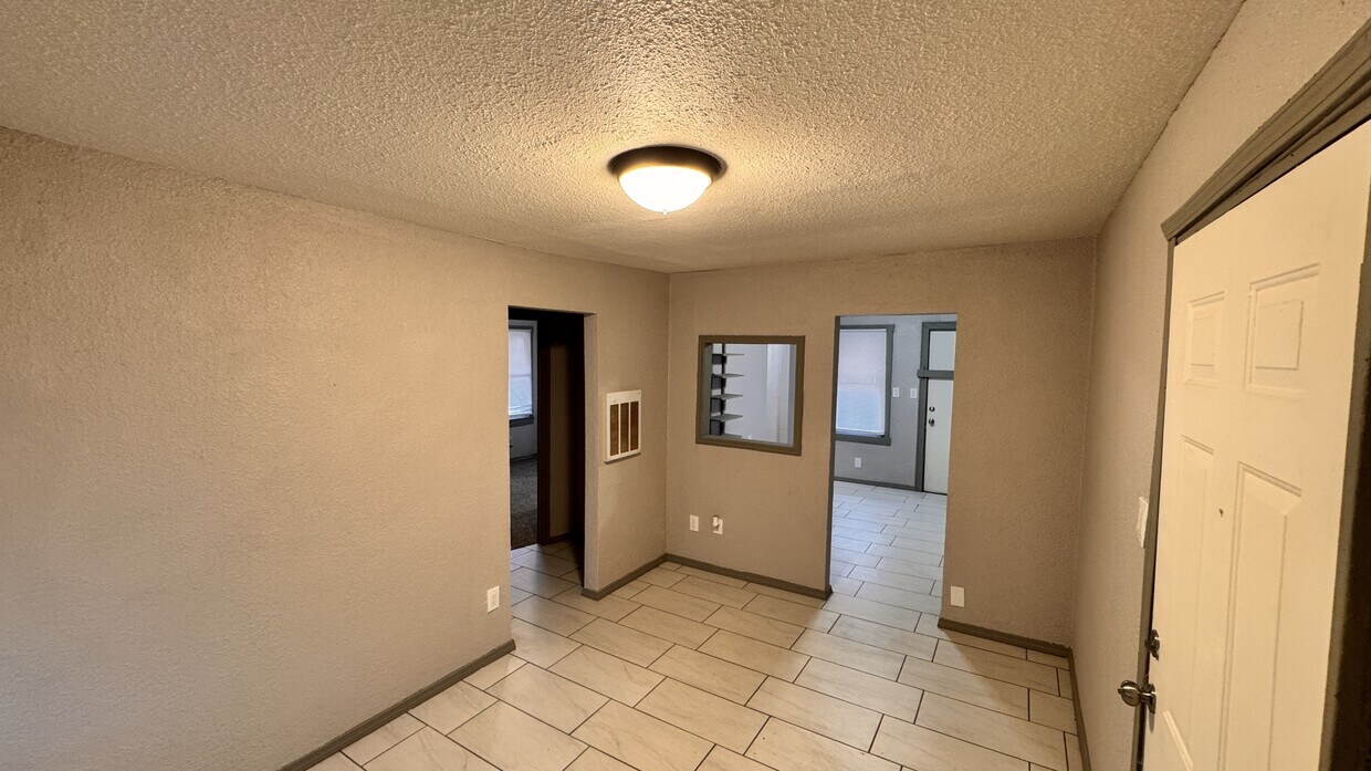 Photo - 4319 NE 16th Terrace (Oklahoma City, OK)