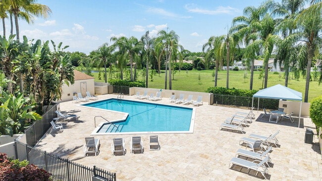 Photo - 5800 Camino Del Sol Apt #102, Boca Raton, FL 33433 - 2 BR 2 BA condo