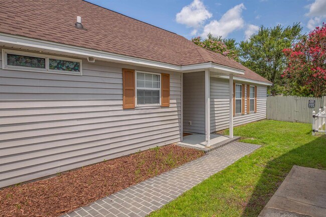 Foto del edificio - 112 Dusty Trail Ln