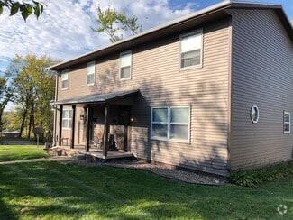 Building Photo - 352 3rd Ave