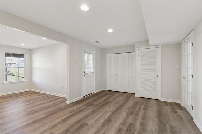 Foto del edificio - Newly Renovated 3 Bed 2.5 Bath Townhome in...