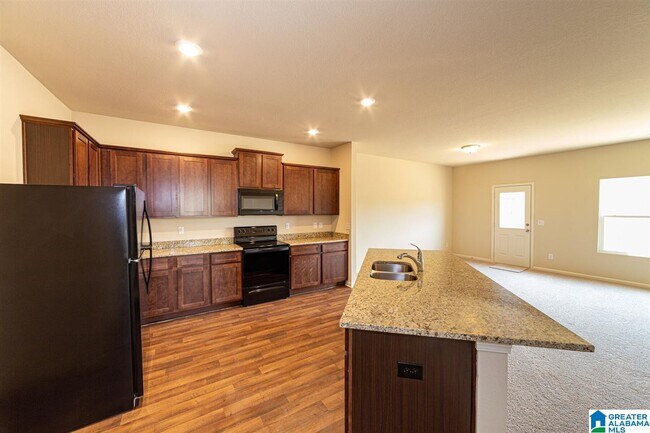 Building Photo - 10679 Bent Brook Dr