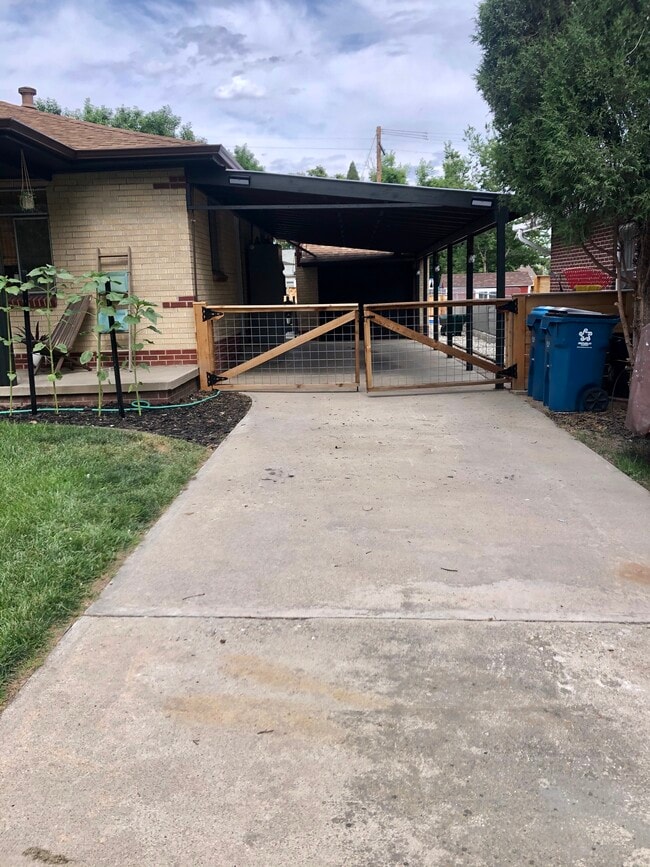 Building Photo - 3048 AMES ST