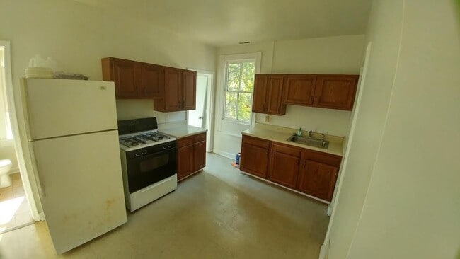 Foto del edificio - 3503 E Marshall St