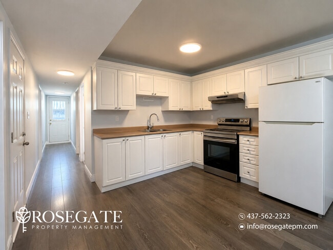 Building Photo - Pet-Friendly 2-Bedroom Basement Apartment with 2 Parking Spaces & Backyard – Barrie