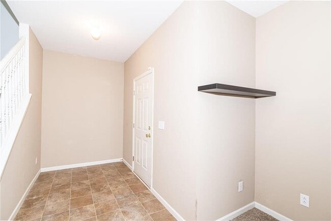 Foto del edificio - 12205 Bubbling Brook Dr
