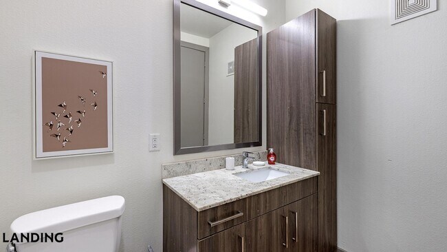 Foto del edificio - 101 S Center St