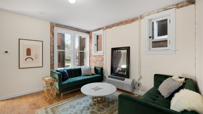 Building Photo - 1241 Hubbard St